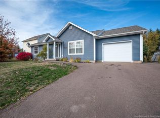 16 Melinda St, Dieppe, NB E1A0W8