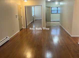 1644 W Sherwin Ave #C3, Chicago, IL 60626