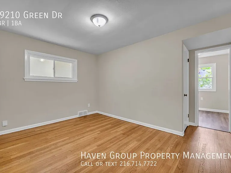 29210 Green Dr — Photo 15