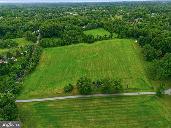 4th image of 250 Ashton Rd