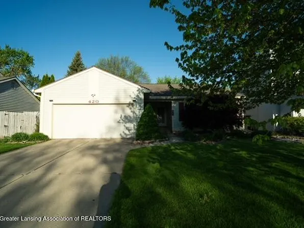 420 Dutch Hill Dr, Lansing, MI 48917