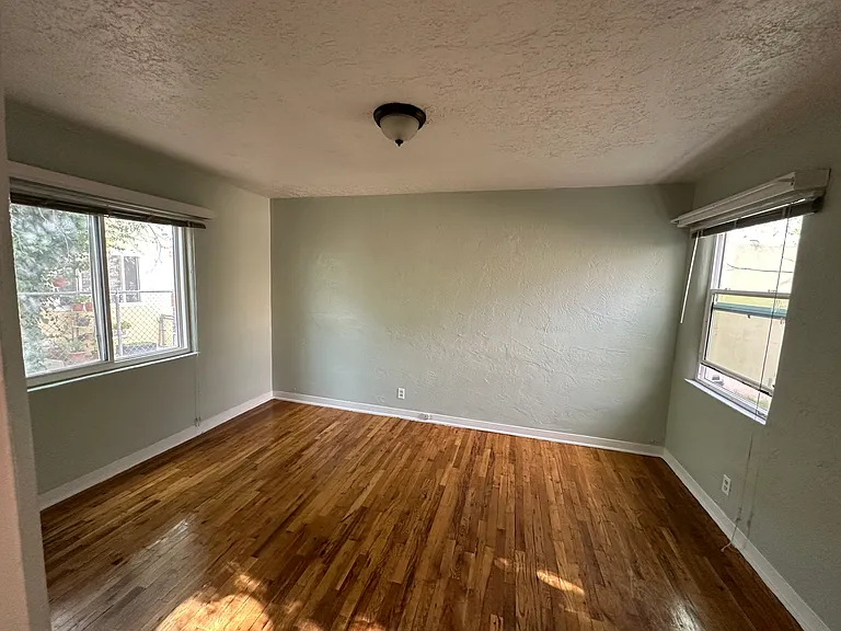 4227 Brockmont Ave NE — Photo 1