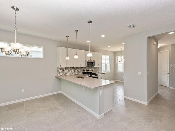 3rd image of 197 Old Moss Cir