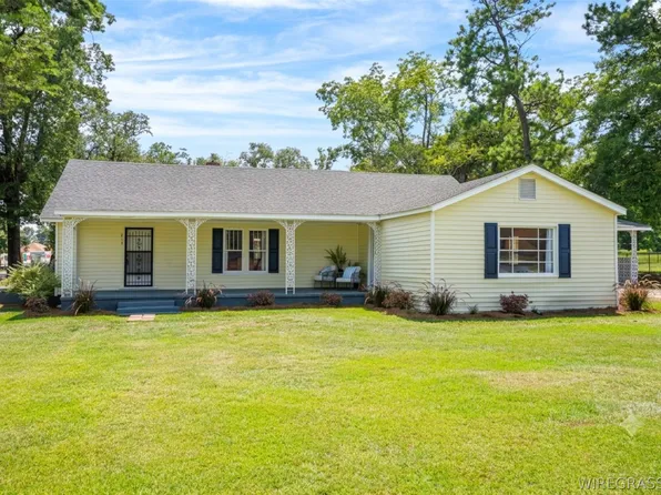 710 Houston St, Cottonwood, AL 36320