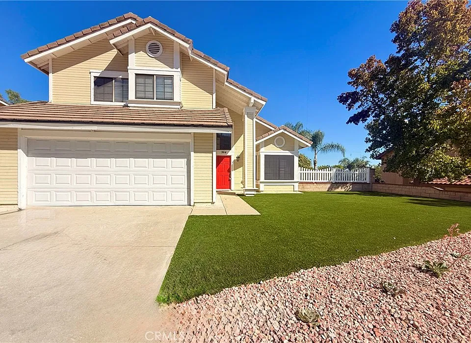 964 Summitridge Dr