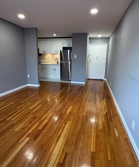133 33rd St #2B — Photo 4