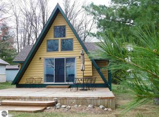 4583 E Shore Dr NE, Kalkaska, MI 49646