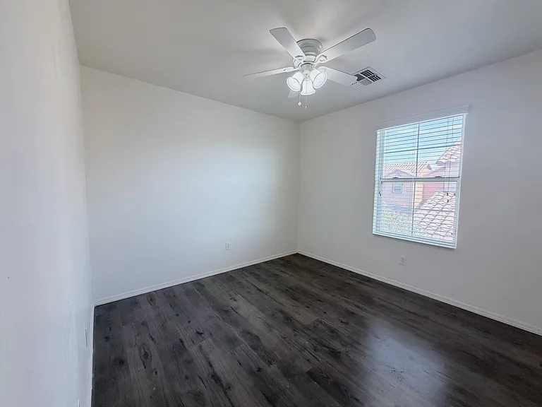 7164 S 48th Gln — Photo 28