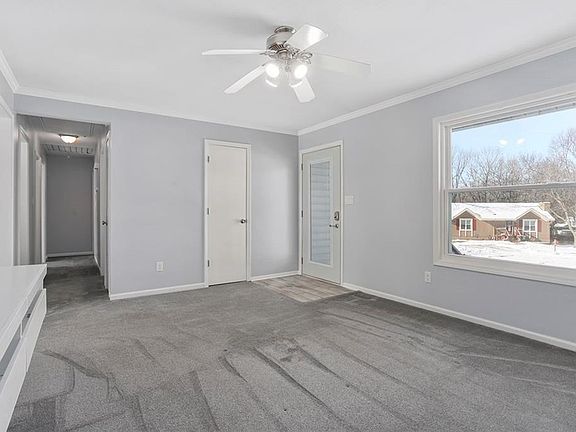 4th image of 229 Richfield Ct