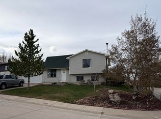 1901 Del Rio Dr, Kemmerer, WY 83101