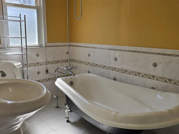 120 West 13th Street image 8 of 16