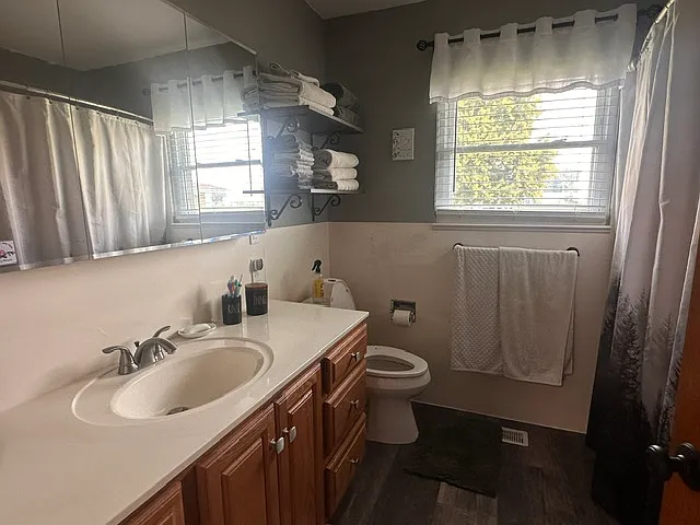 7100 Whitley Dr — Photo 9