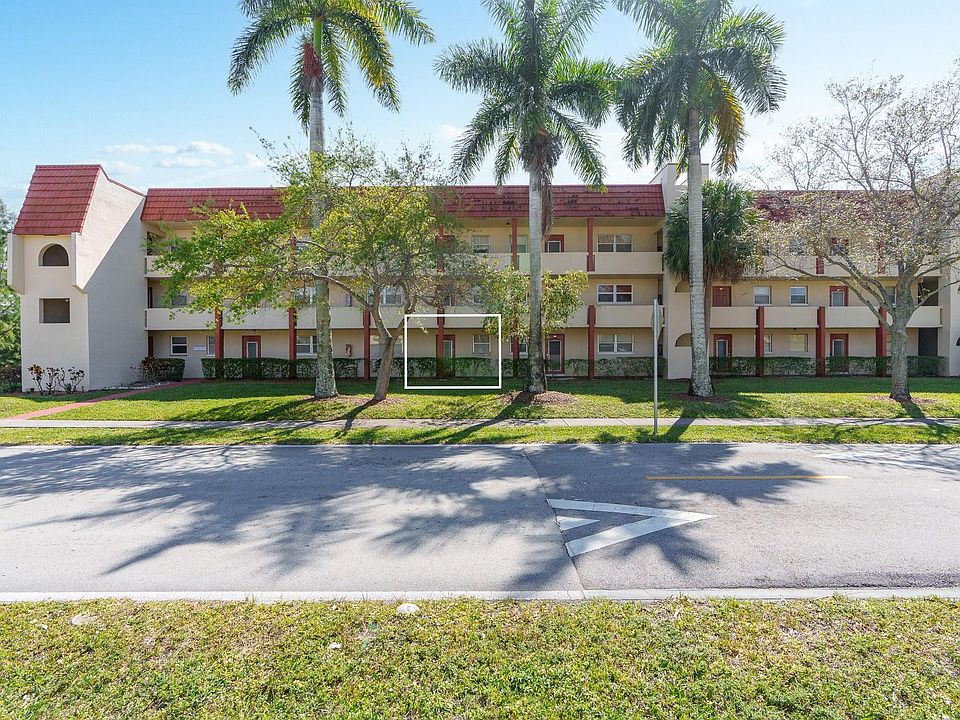 1st image of 7960 N Sunrise Lakes Drive #103
