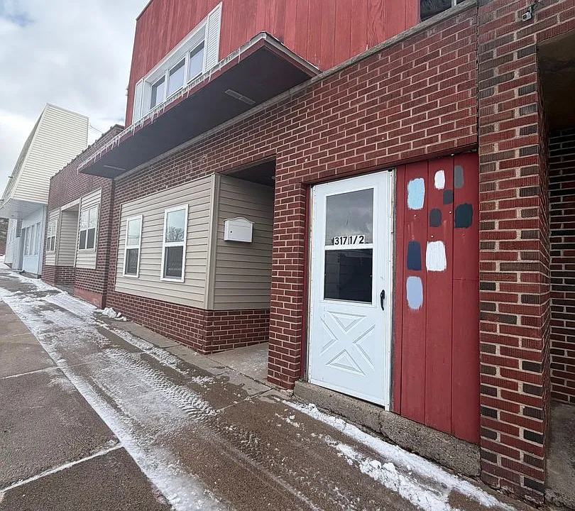 317 Main St