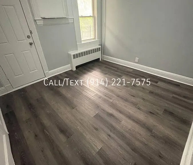 162 Waverly St #2 — Photo 2