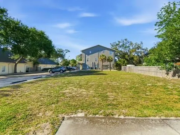 444 Skinner Blvd, Dunedin, FL 34698