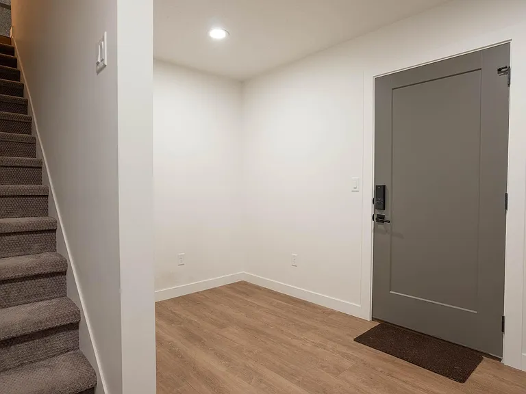 1660 S Major St E #3 — Photo 15