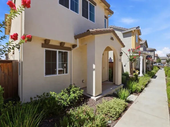 3025 San Geronimo Pl, Roseville, CA 95747