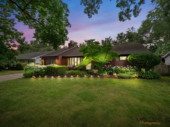 111 Tilton Park Dr, Dekalb, IL 60115