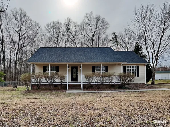 104 Campen Ct, Clayton, NC 27527