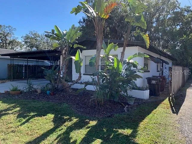 2 bed, 1.0 bath, 900 sqft, $1,695 — Photo 3