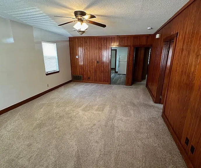 324 Michael Ct — Photo 3