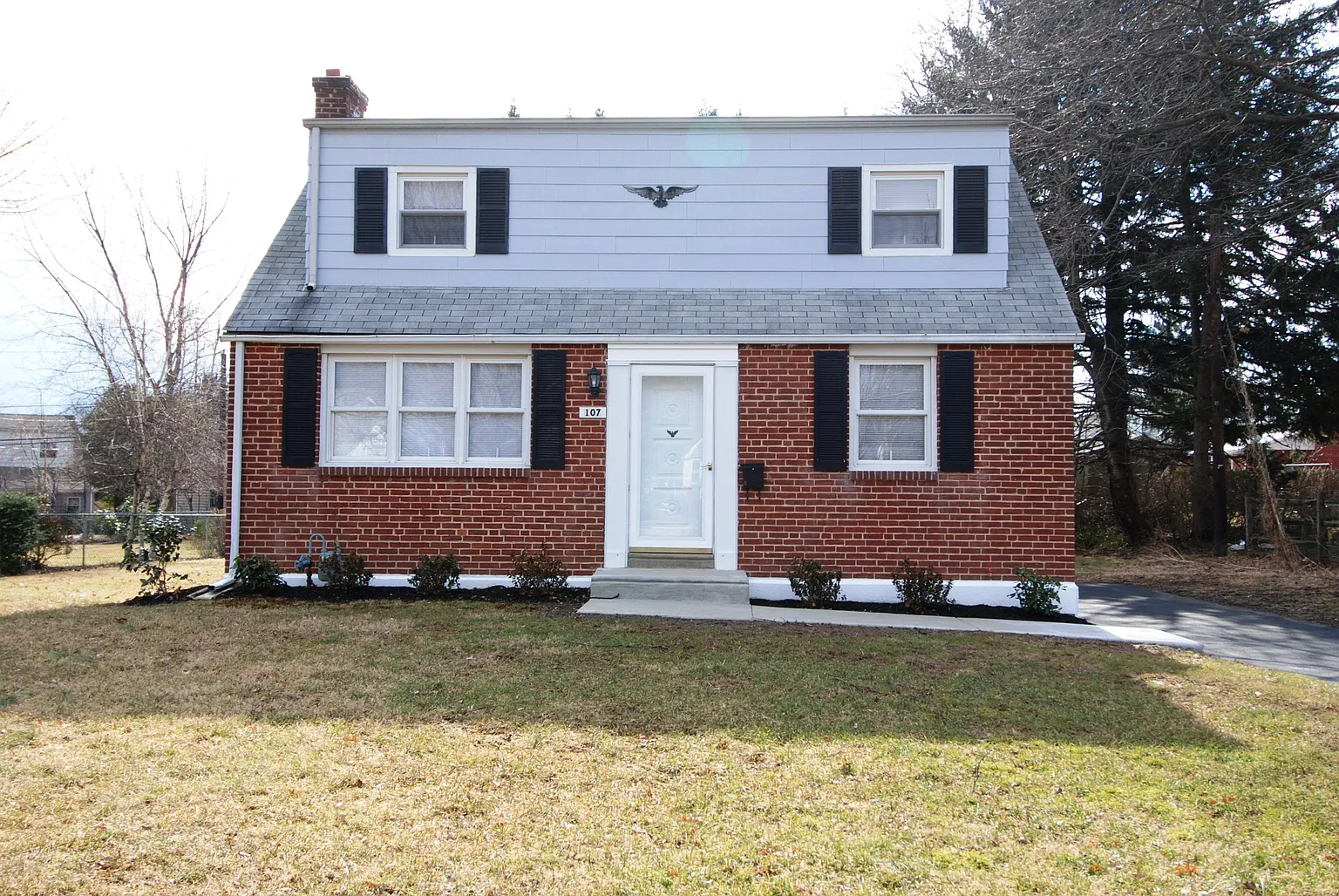 107 Newington Dr photo 1