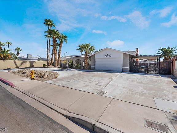 4th image of 4238 Greenhill Dr