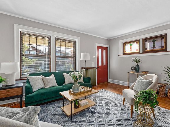 4th image of 4989 Tholozan Ave Floor 1