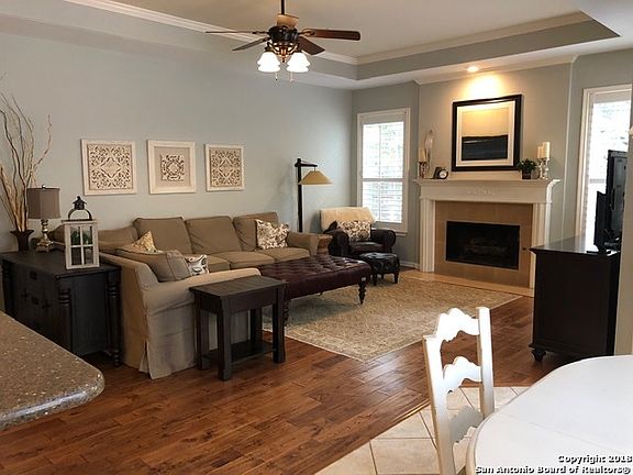 3rd image of 13543 Crescent Creek Dr