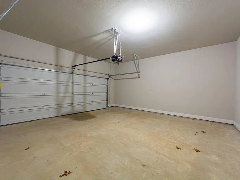 4267 Shavano Dr — Photo 29
