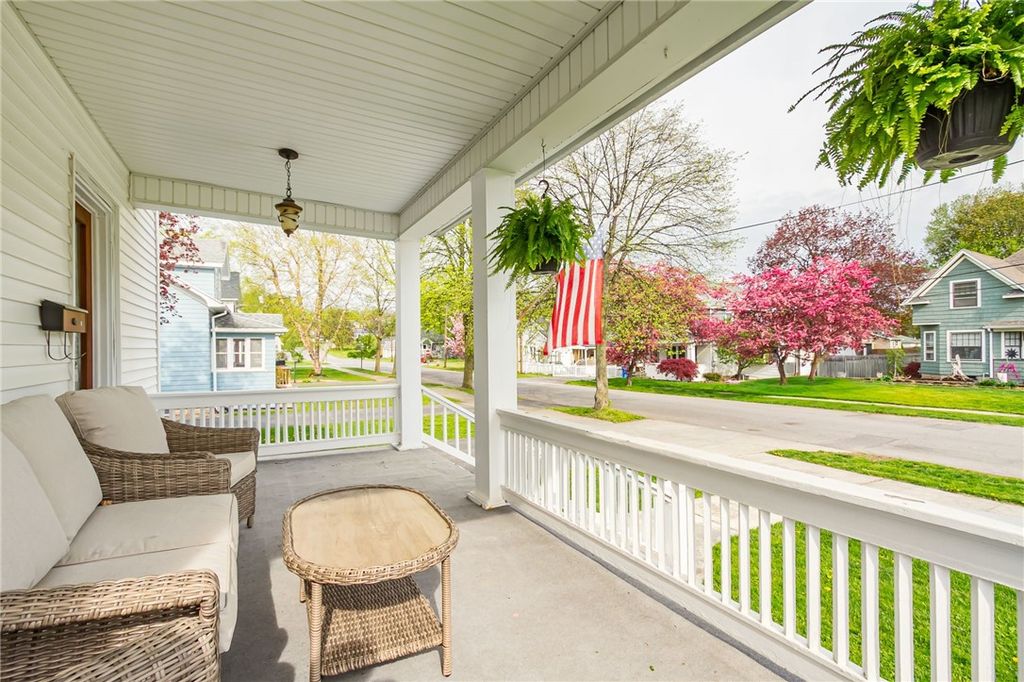 608 Davis Dr, Newark, NY - View 5