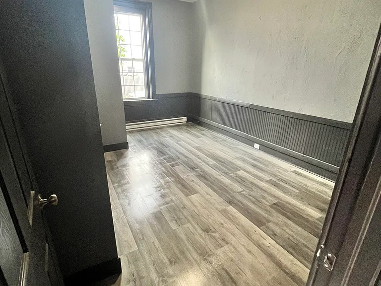 1327 Elam St #2 — Photo 6
