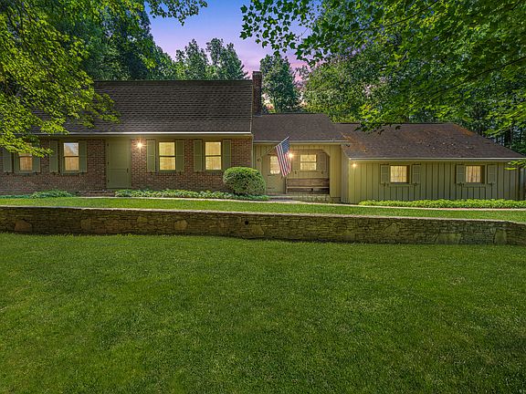 2nd image of 43 Jamestown Road