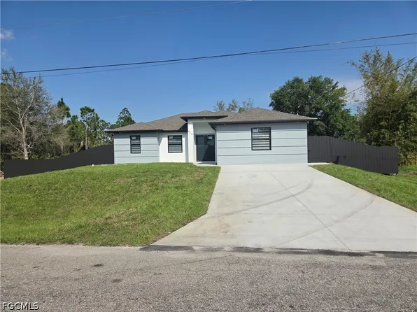618 Thompson Ave, Lehigh Acres, FL 33972