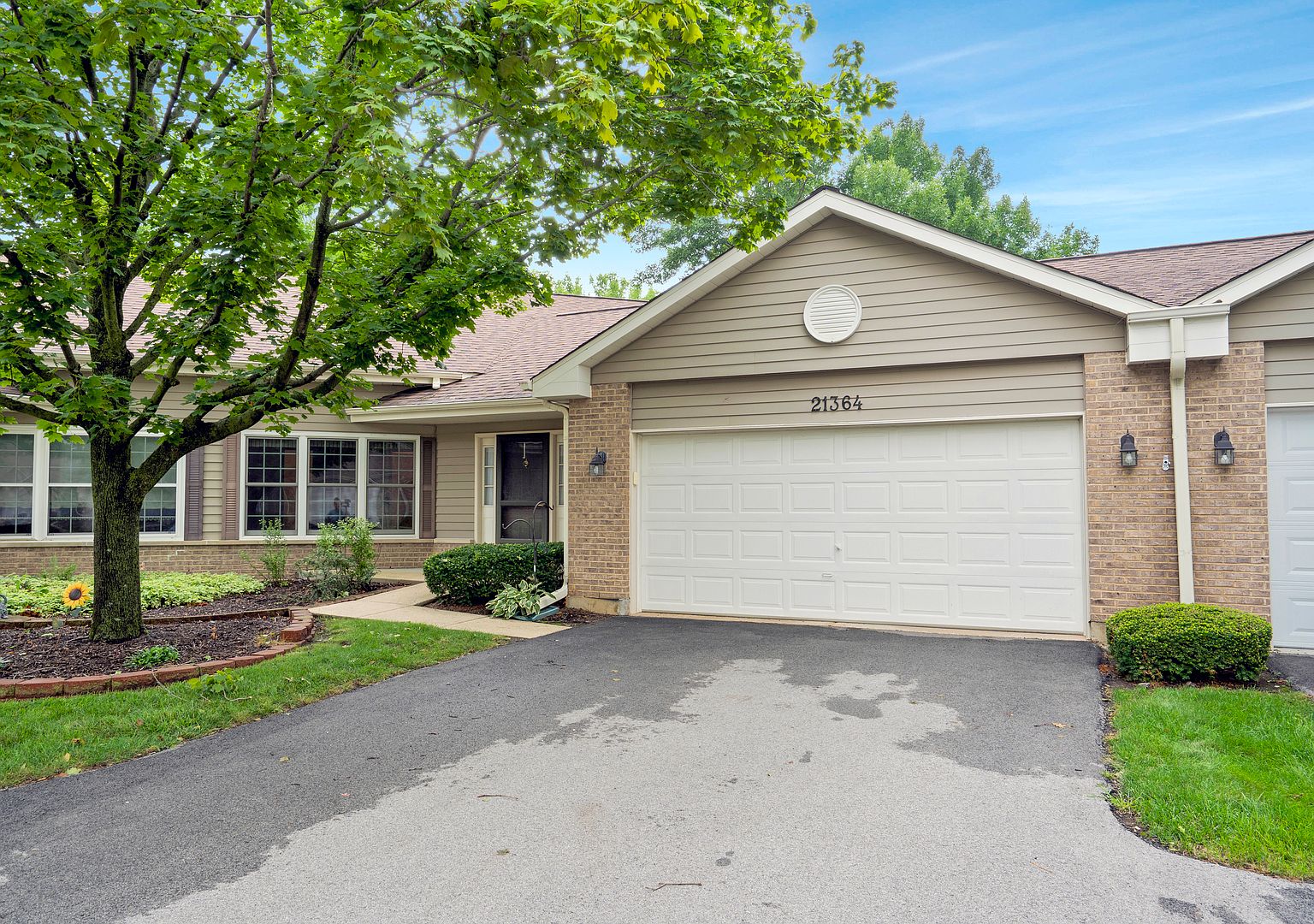 21364 Silktree Cir #21364 — Links of Carillion Golf Club