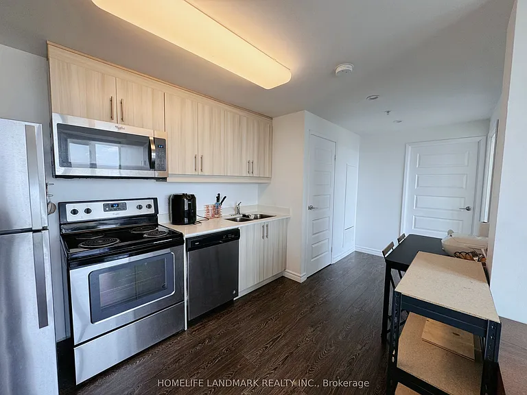 158 King St N #2201 — Photo 10