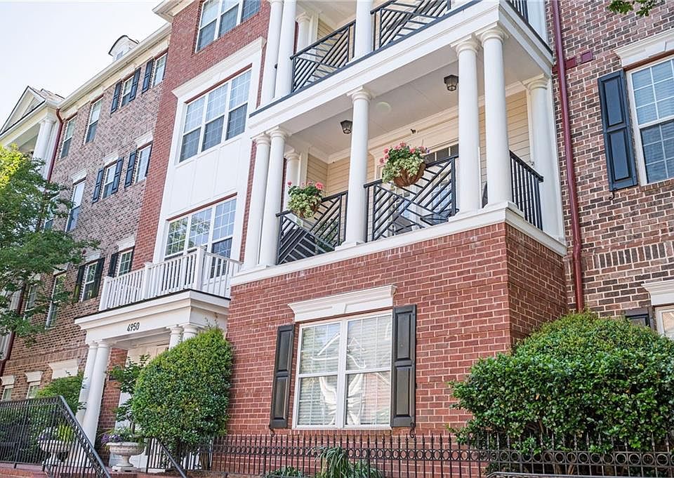 1st image of 4950 Ivy Ridge Dr SE Unit 102