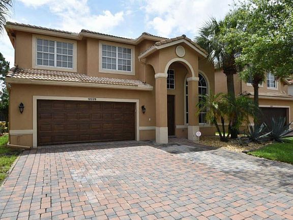 3rd image of 12229 Colony Preserve Dr