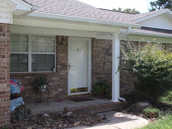 3rd image of 156 Pebble Branch Ln