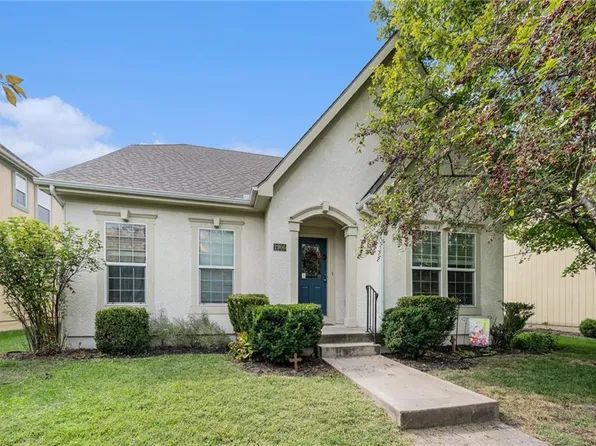 2906 Gentry Park, Kansas City, MO 64116