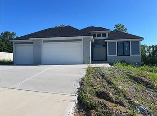 4906 NE 88th St, Kansas City, MO 64156