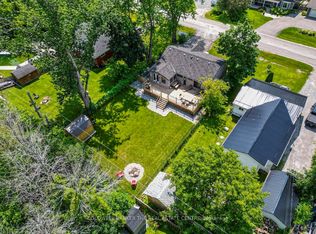 15 Blue Jay Blvd, Georgina, ON L0E1N0