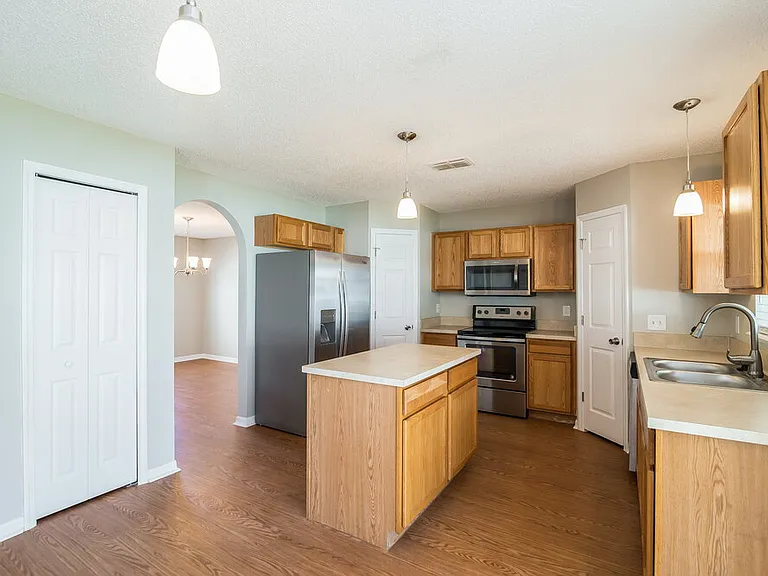 8730 Lancashire Dr — Photo 7