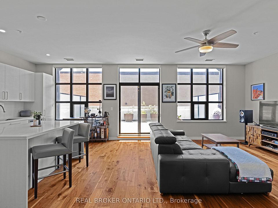 1st image of 21 Matchedash St S #204