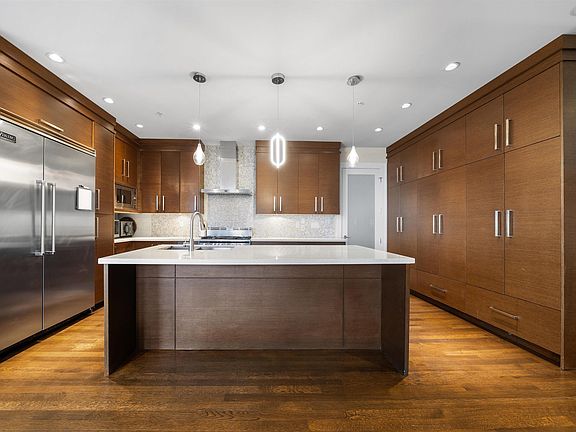 2nd image of 1162 Millstream Rd