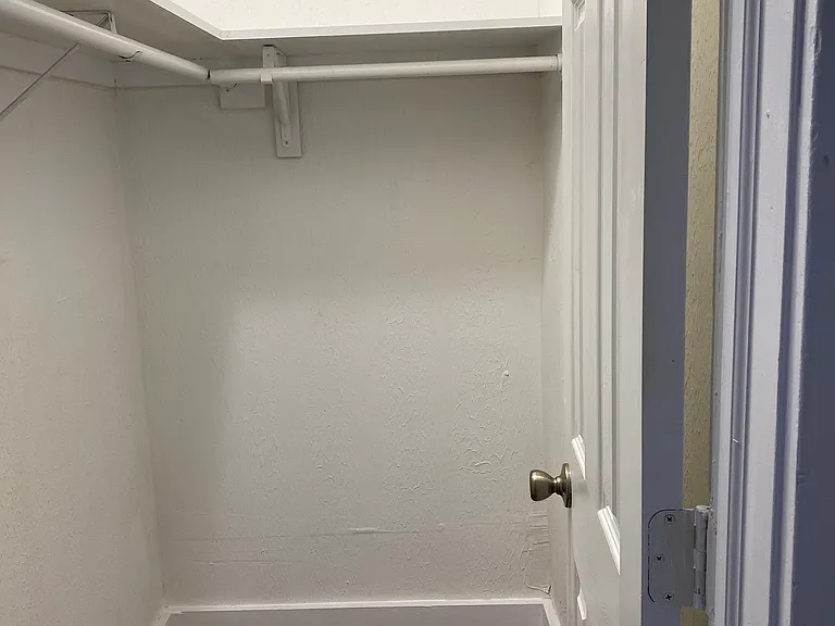 Walk in closet