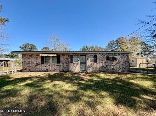 3725 Kay Dr, Lauderdale, MS 39335