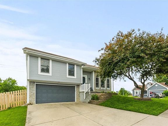 2nd image of 6301 NE 48th Ct