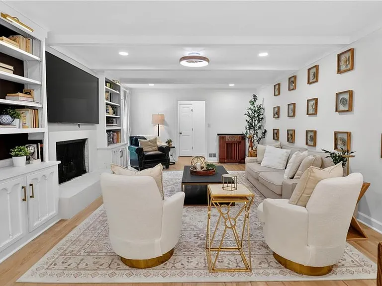295 Glen Lake Dr — Photo 11
